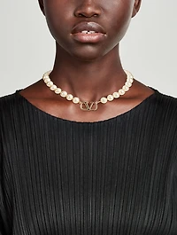 VLogo Crystal Pearl Necklace