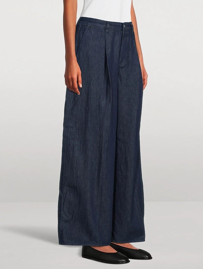 Pleated Wide-Leg Jeans