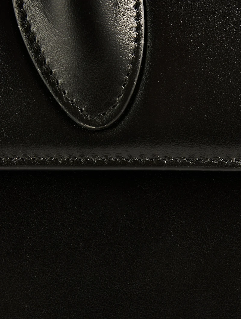 Le Chiquito Moyen Leather Bag
