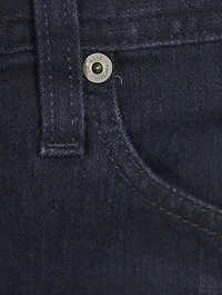 Everett 360° Slim Straight Jeans