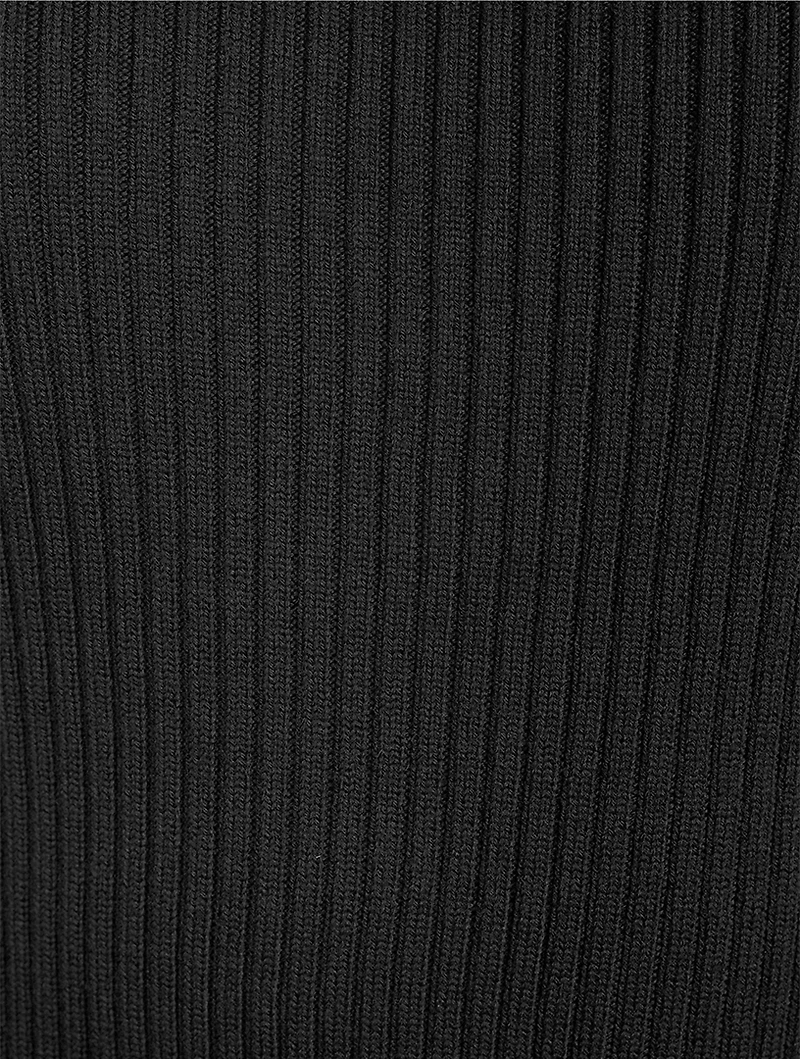 Ribbed Turtleneck
