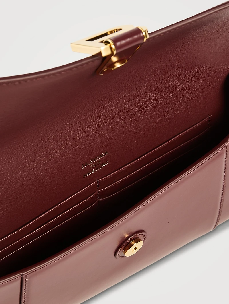 Hourglass Clutch