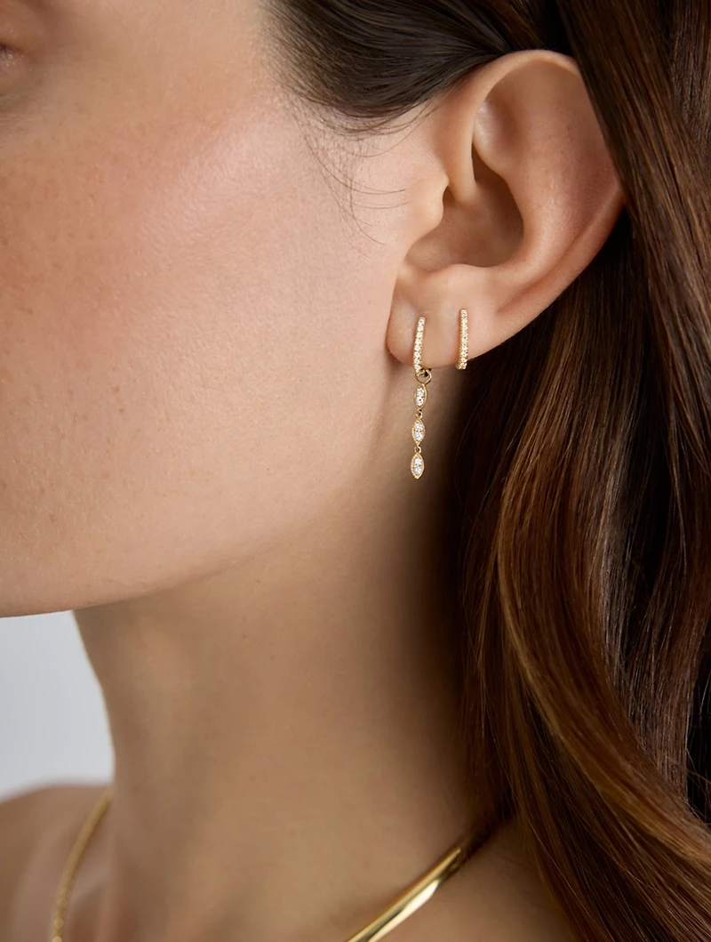 18K Gold Huggie Hoop Earring
