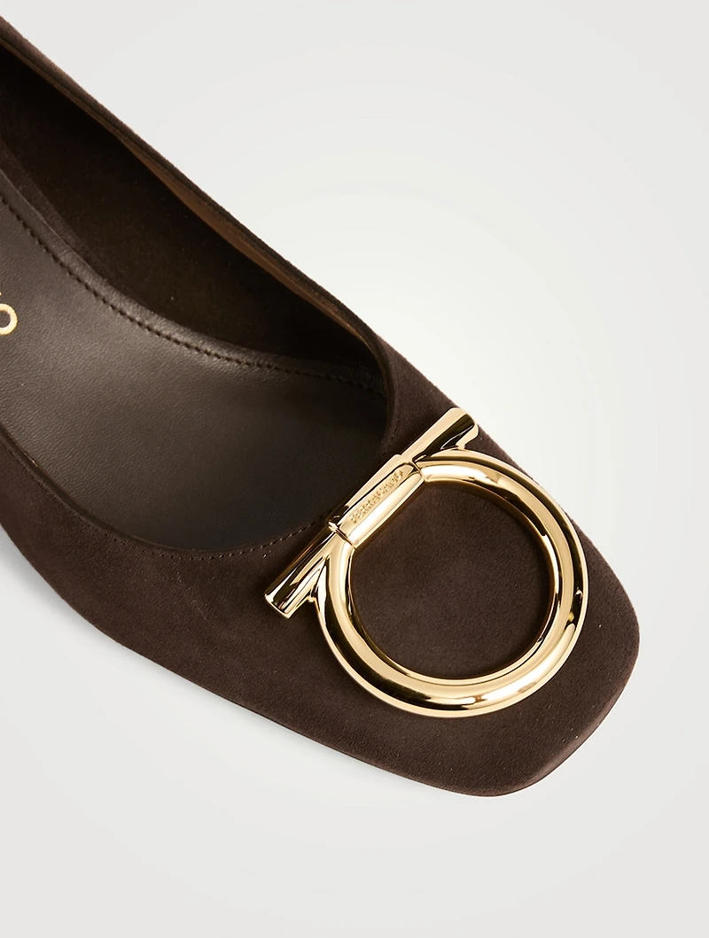 Suede Pumps
