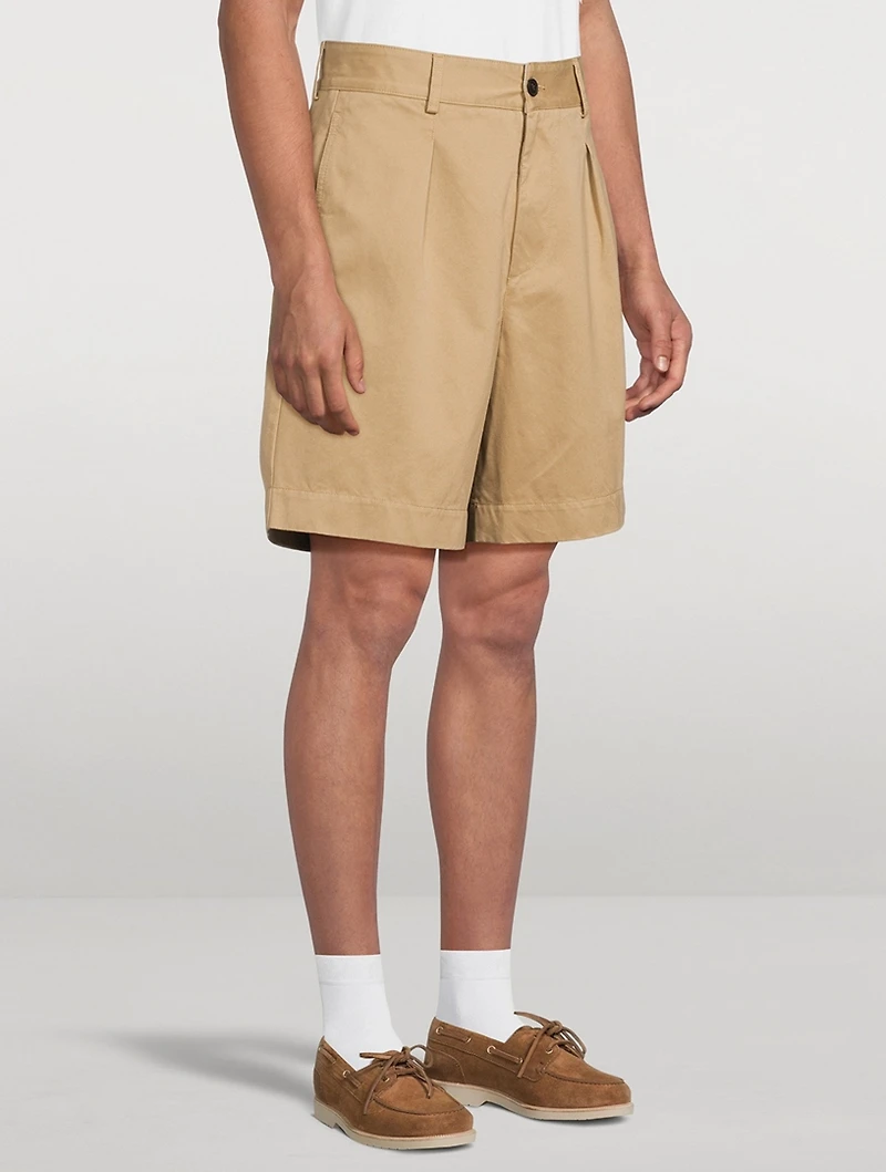 Single-Pleat Baggy Shorts