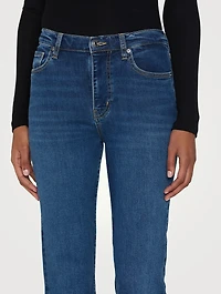 Le Sleek Straight Jeans