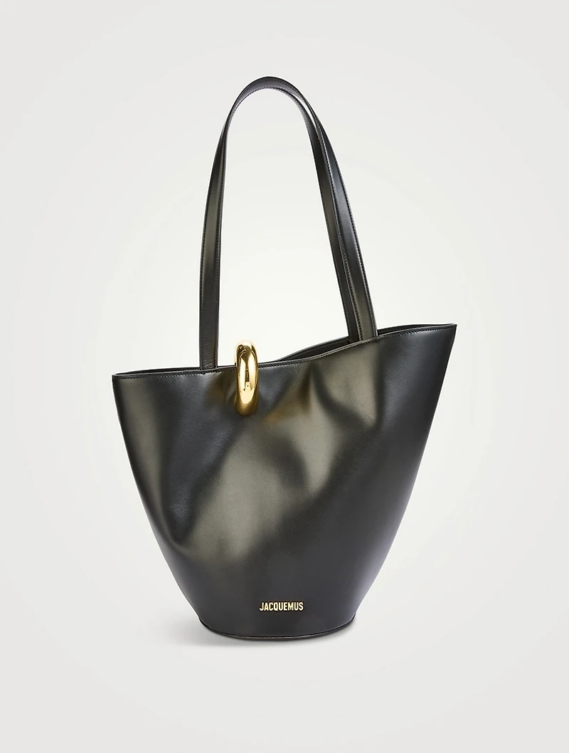 Le Moyen Bambola Leather Bucket Bag