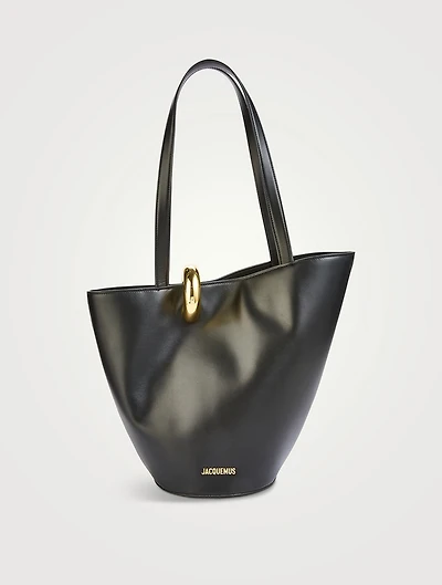 Le Moyen Bambola Leather Bucket Bag