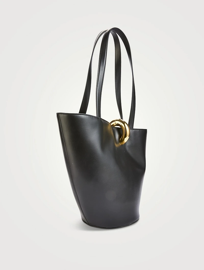 Le Moyen Bambola Leather Bucket Bag