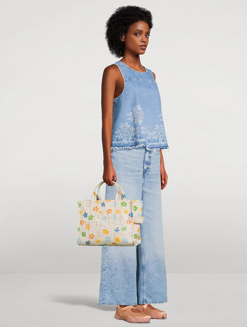 The Medium Canvas Tote Bag In Wild Daisy Print