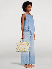 The Medium Canvas Tote Bag In Wild Daisy Print