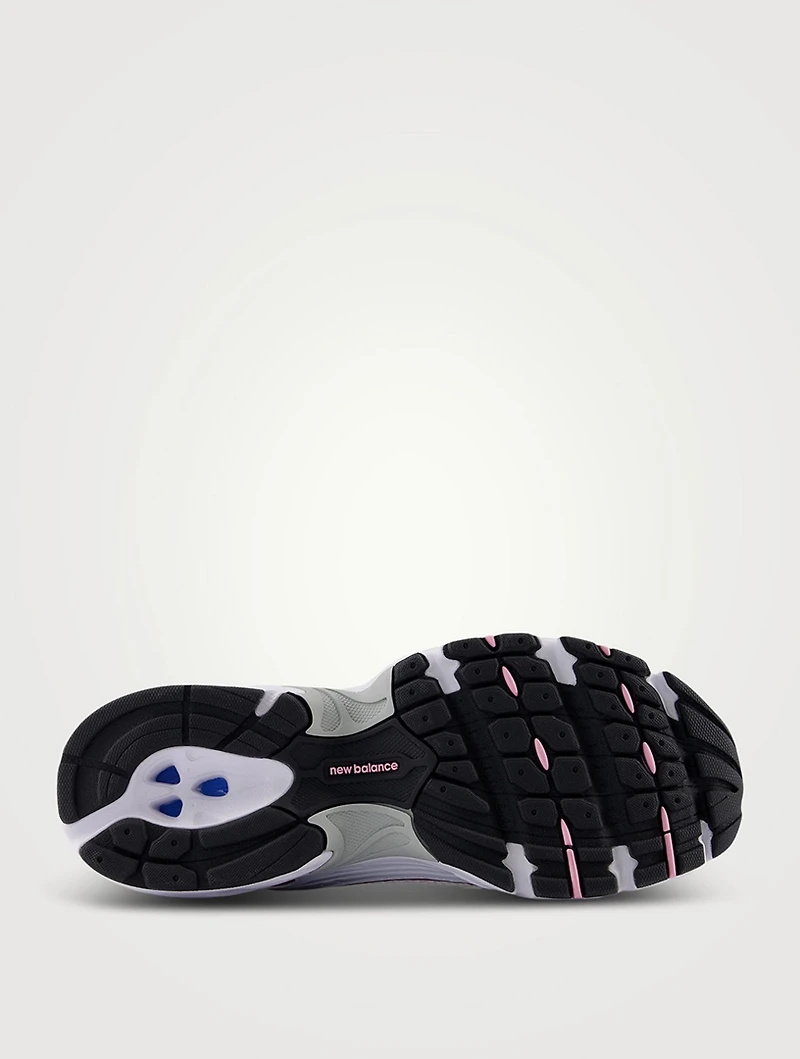 530 Mesh Sneakers