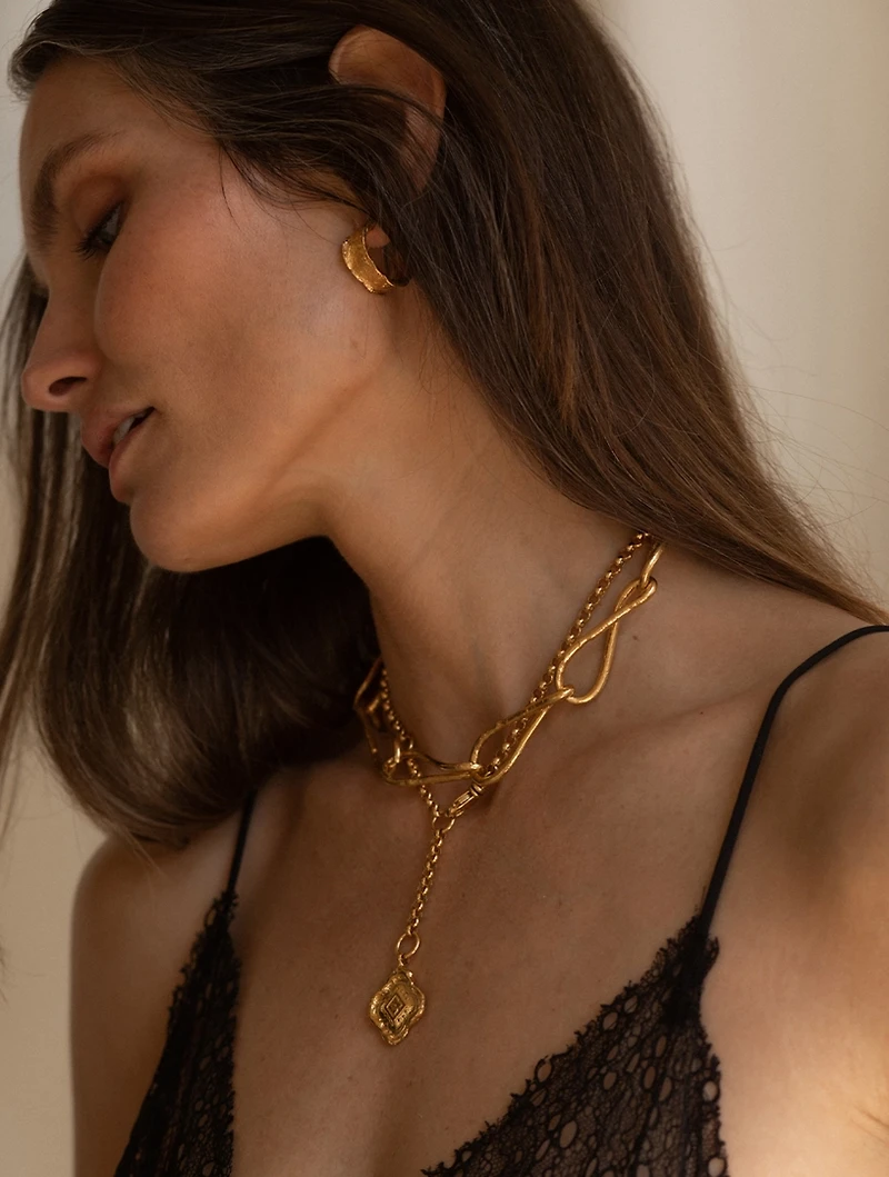 Infinite Compass Necklace
