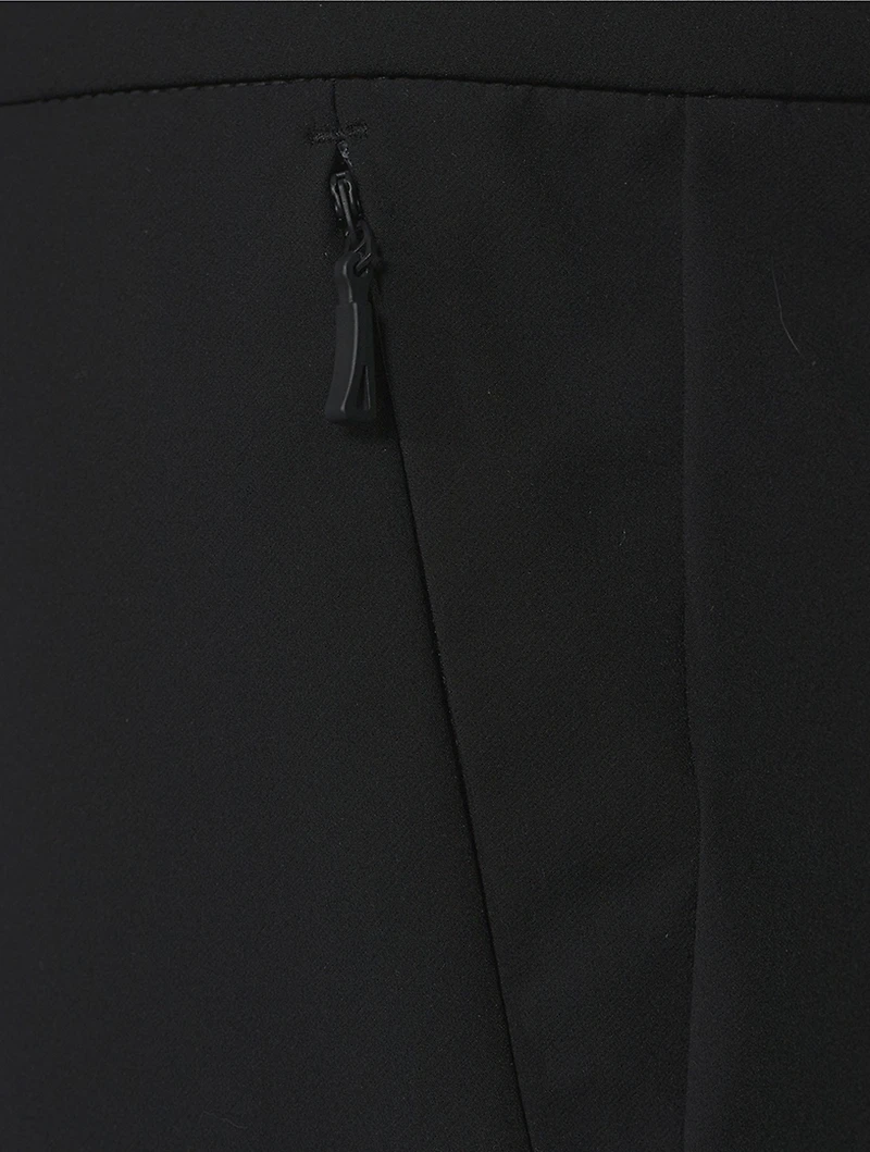 Tech Stretch Cropped Trousers