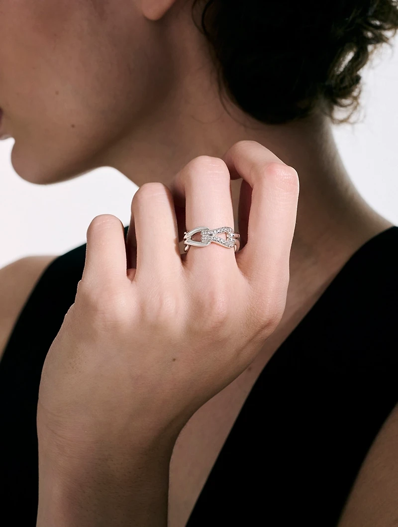Surf Sterling Silver Ring With Pavé Diamonds