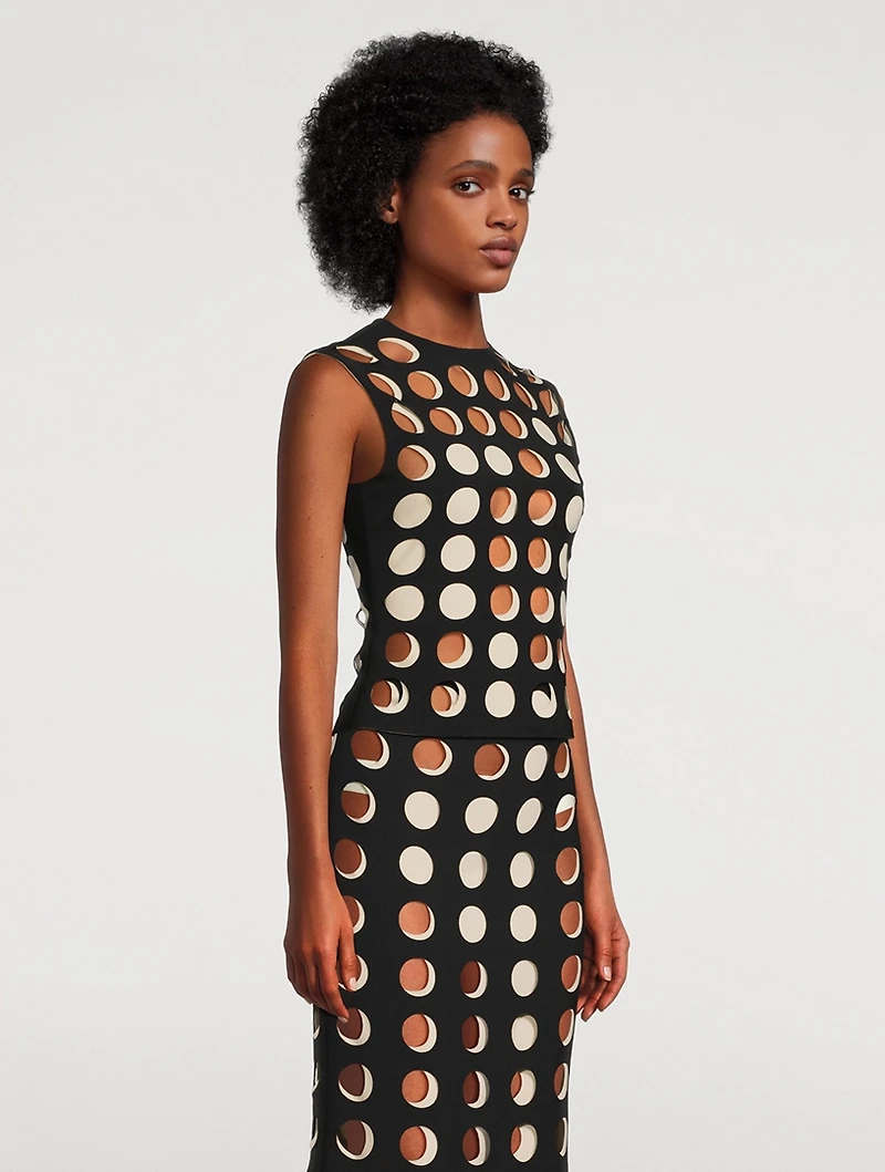 Layered Hole Top