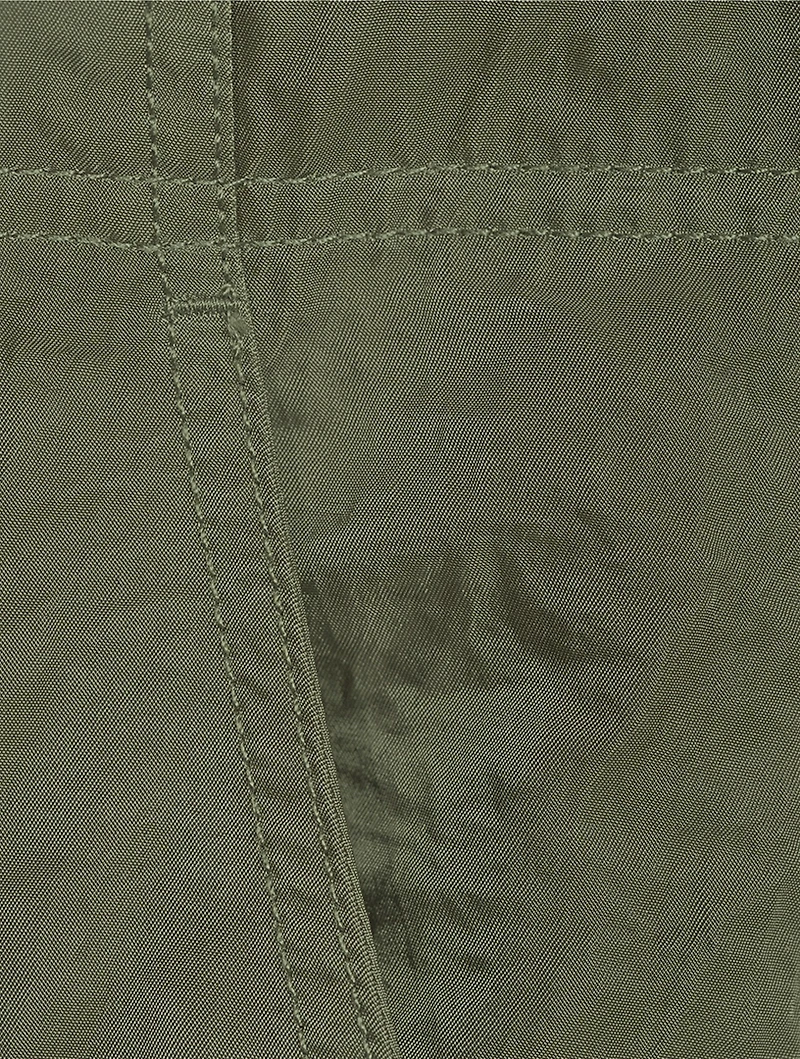 Sateen Cargo Shorts