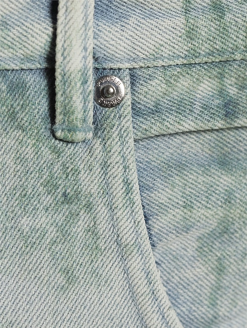 P018 Wide Basalt Distressed Jeans