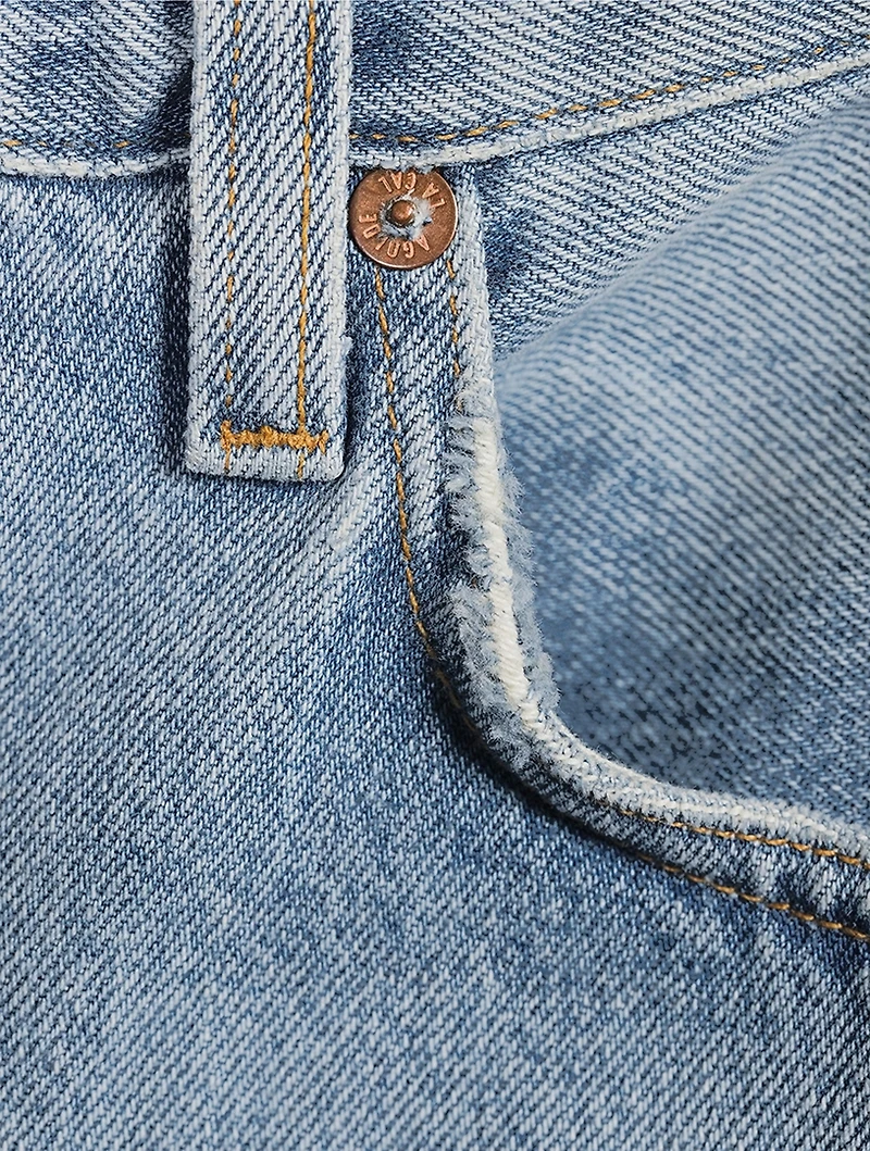 Twist Low-Slung Baggy Jeans