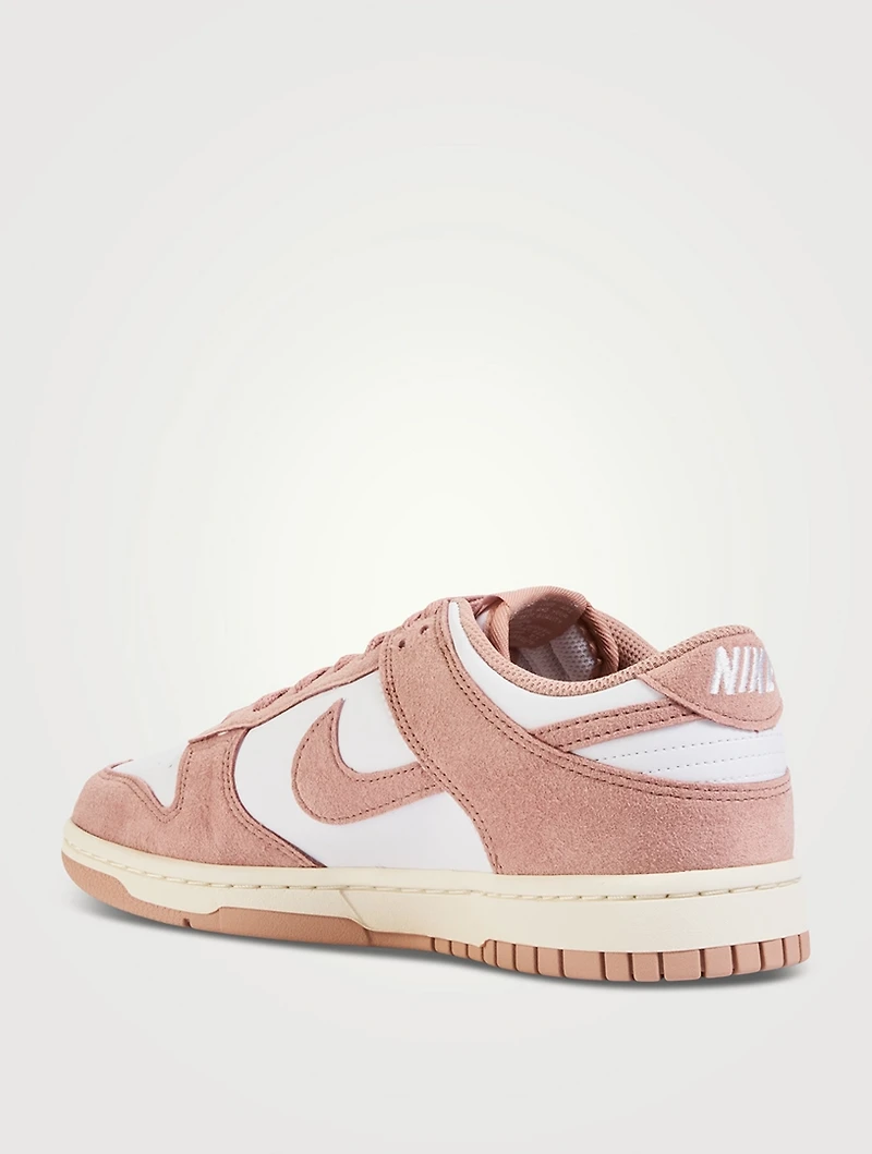 Dunk Low Sneakers