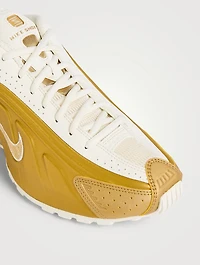 Shox R4 Sneakers