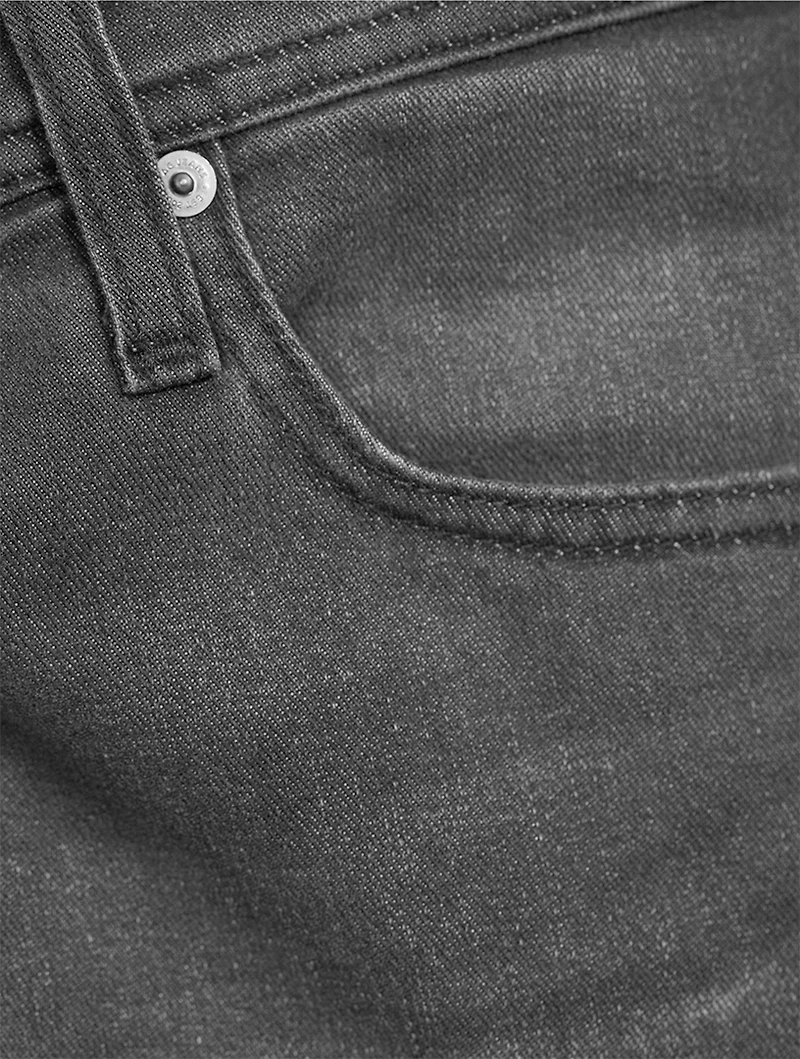 Everett Slim Straight Jeans