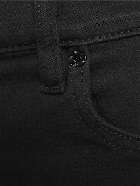 Le Sleek Straight Jeans