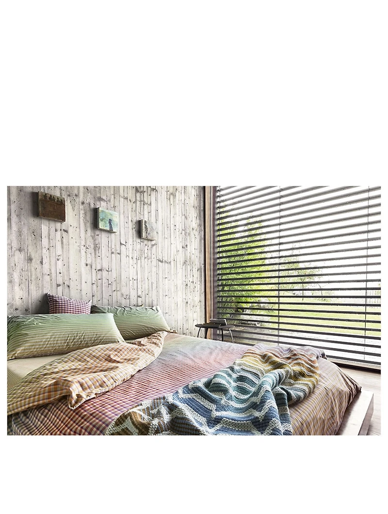 Socrate Throw Blanket