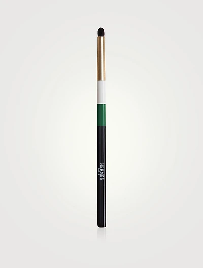 L’estompeur de précision Eye Makeup Brush