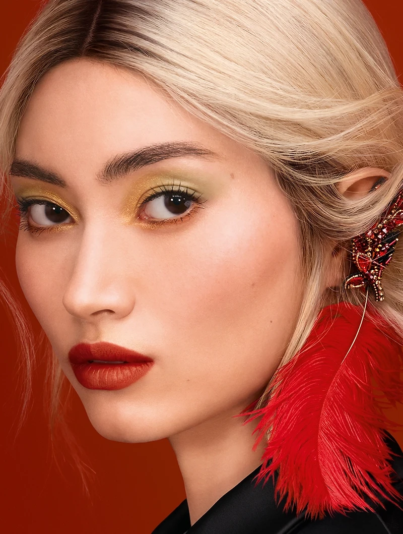 Météorites Light-revealing pearls of powder - Limited Edition
