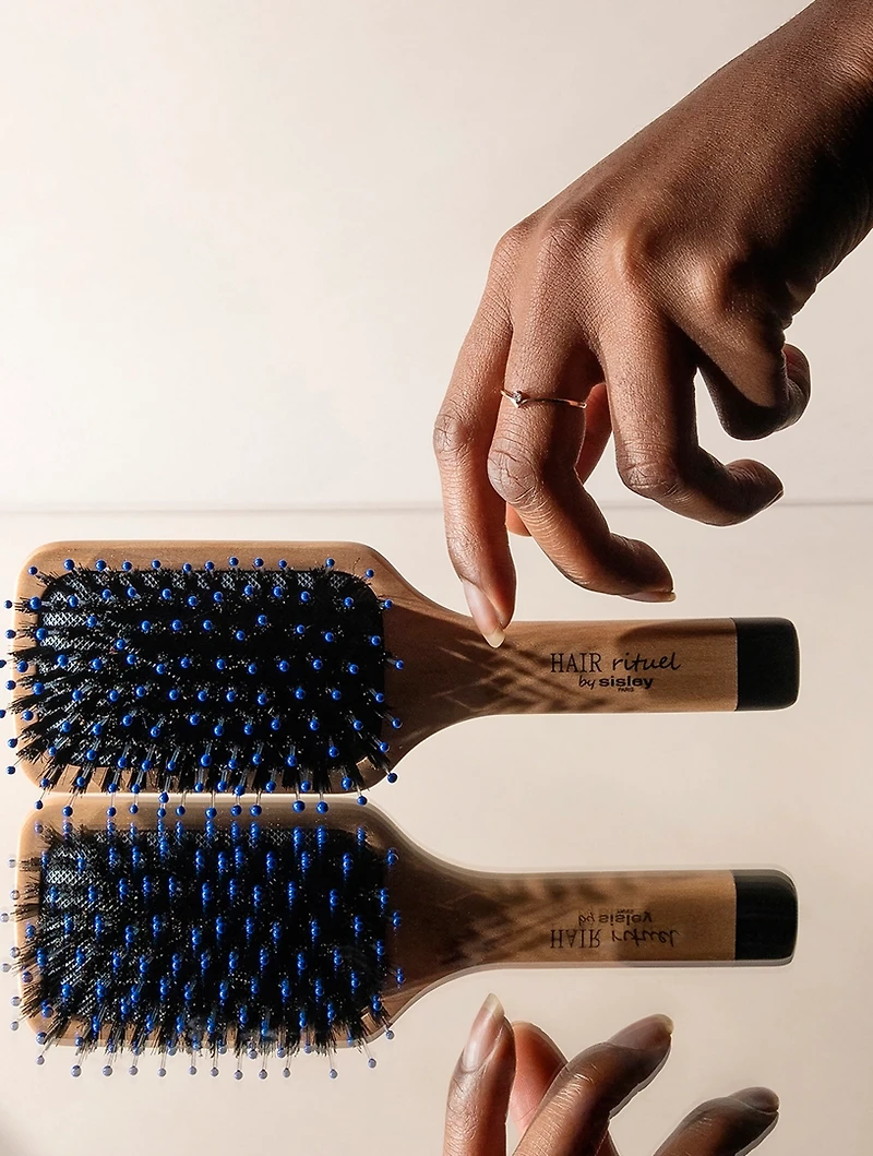 The Hair Rituel Pocket Brush