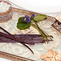 The Alchemist's Garden The Virgin Violet Candle