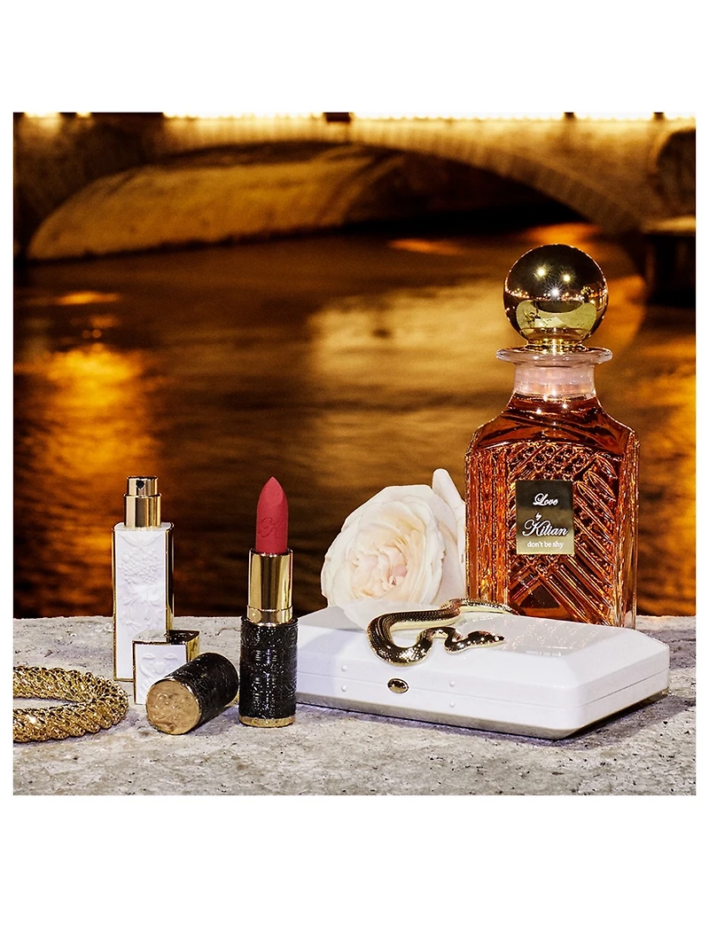 Love, Don't Be Shy Eau de Parfum Carafe