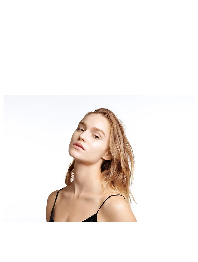 Le Cushion Encre de Peau
