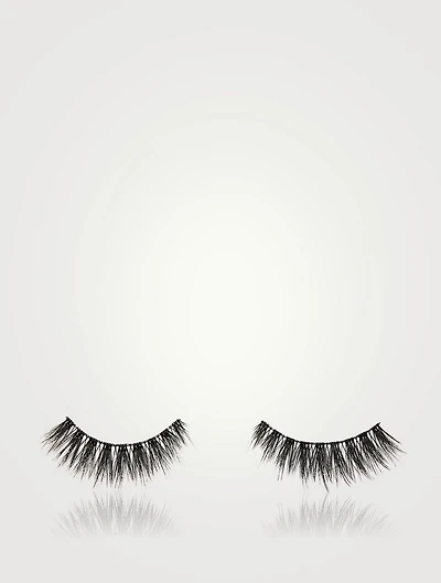 Charlotte's Secret Lash Tricks - Fake Hollywood Red Carpet Lash