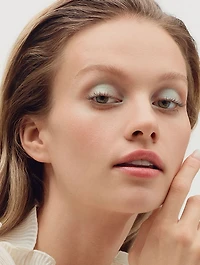 Butterfly Lip Sheer