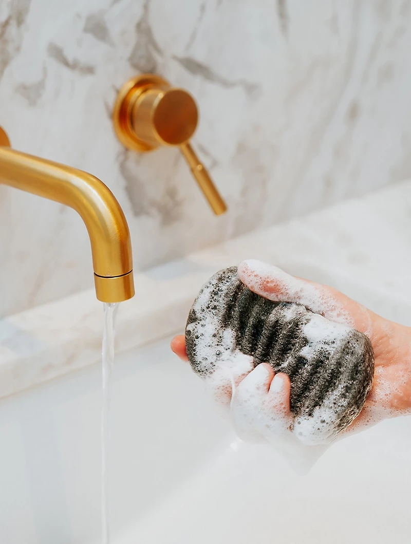 Konjac Bamboo Charcoal Body Sponge