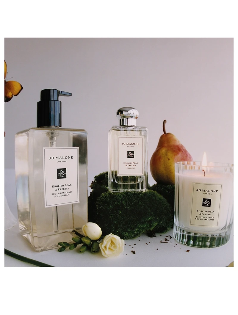 English Pear & Freesia Home Candle – Fluted Glass Edition