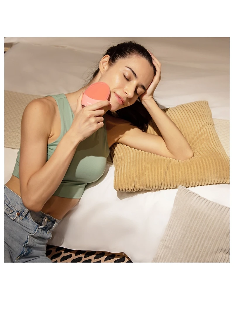 LUNA™ 4 Facial Cleansing & Firming Massage for Balanced Skin 