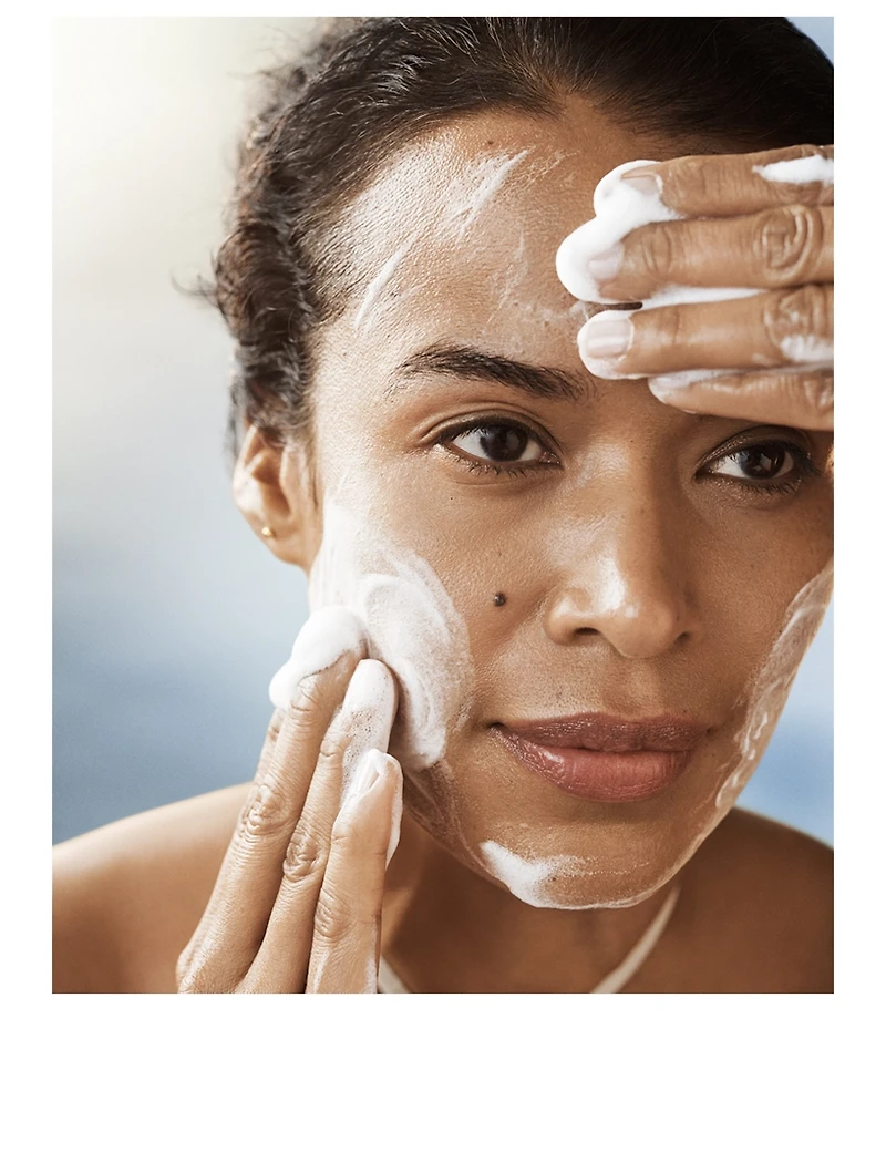 The Essence Foaming Cleanser
