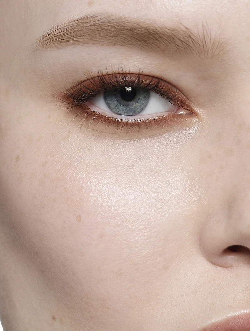 Satin Kajal Jewel Liner