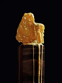 Bronze Beeswax Medium Candle