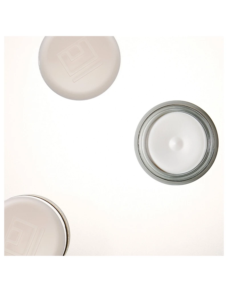 The Multimodal Defender Broad Spectrum SPF 30