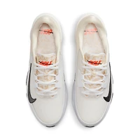 Prior Generation - Air Zoom Infinity Tour NXT 2 The Open NRG Spikeless Golf Shoe  White/Gold/Black