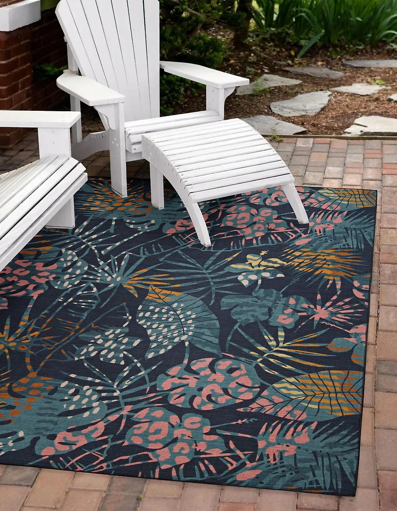 Outdoor Washable Miramar Navy & Gold 5' x 7' Area Rug