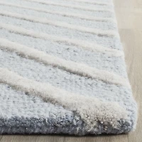 Safavieh Cambridge Lilly Diamond Stripes Area Rug