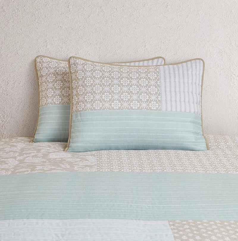 Megan 3 Piece Reversible Quilt Set