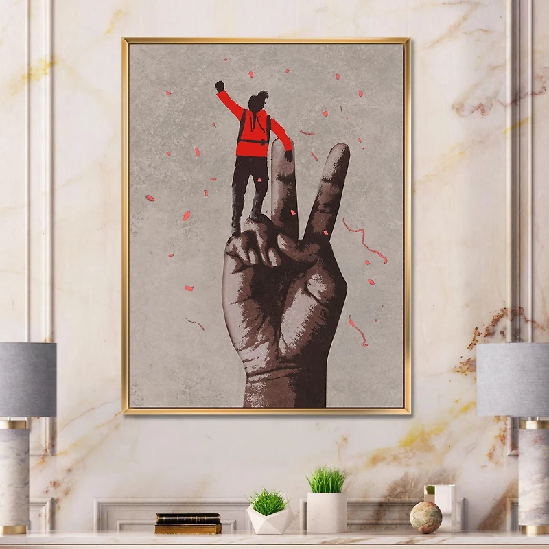 Designart Signe de victoire avec l'homme avec le bras levé ART MURAL À CADRE FLOTT
