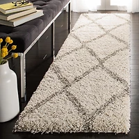 SAFAVIEH Hudson Adella Geometric Diamonds Shag Area Rug