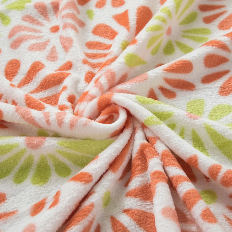 Mainstays Plush Throw Blanket Retro